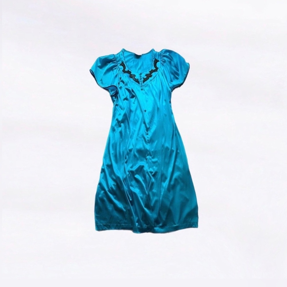 vanity fair ⋆ vintage night dress